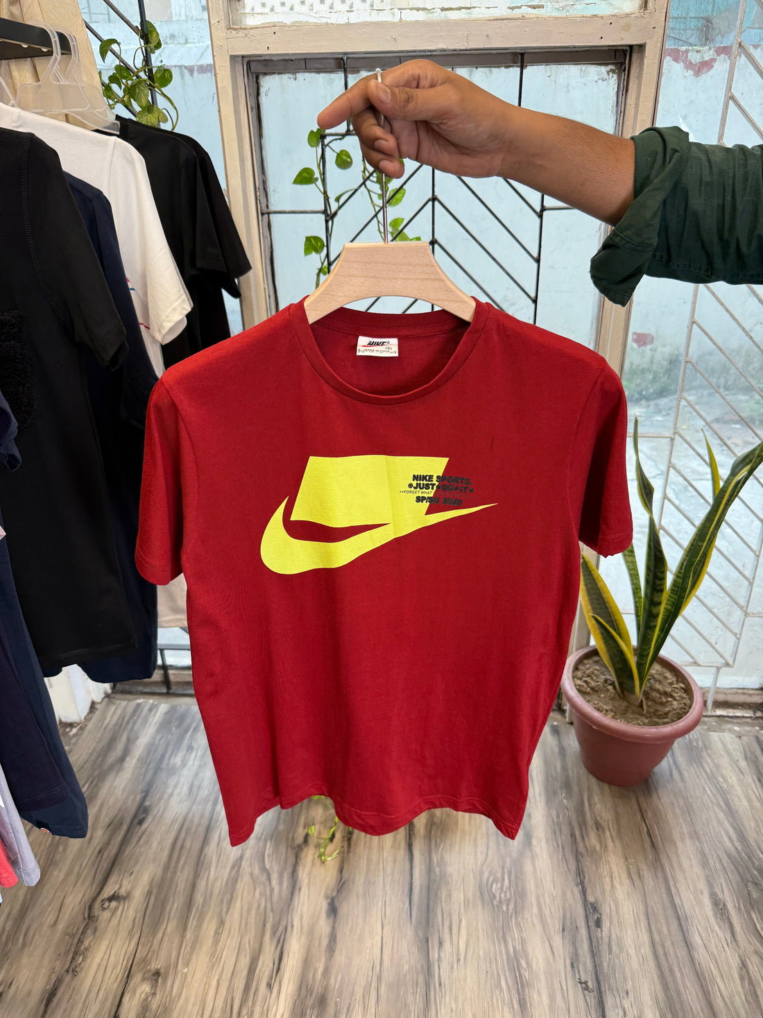Premium Quality Fit Round Neck T-Shirt – Size 42
