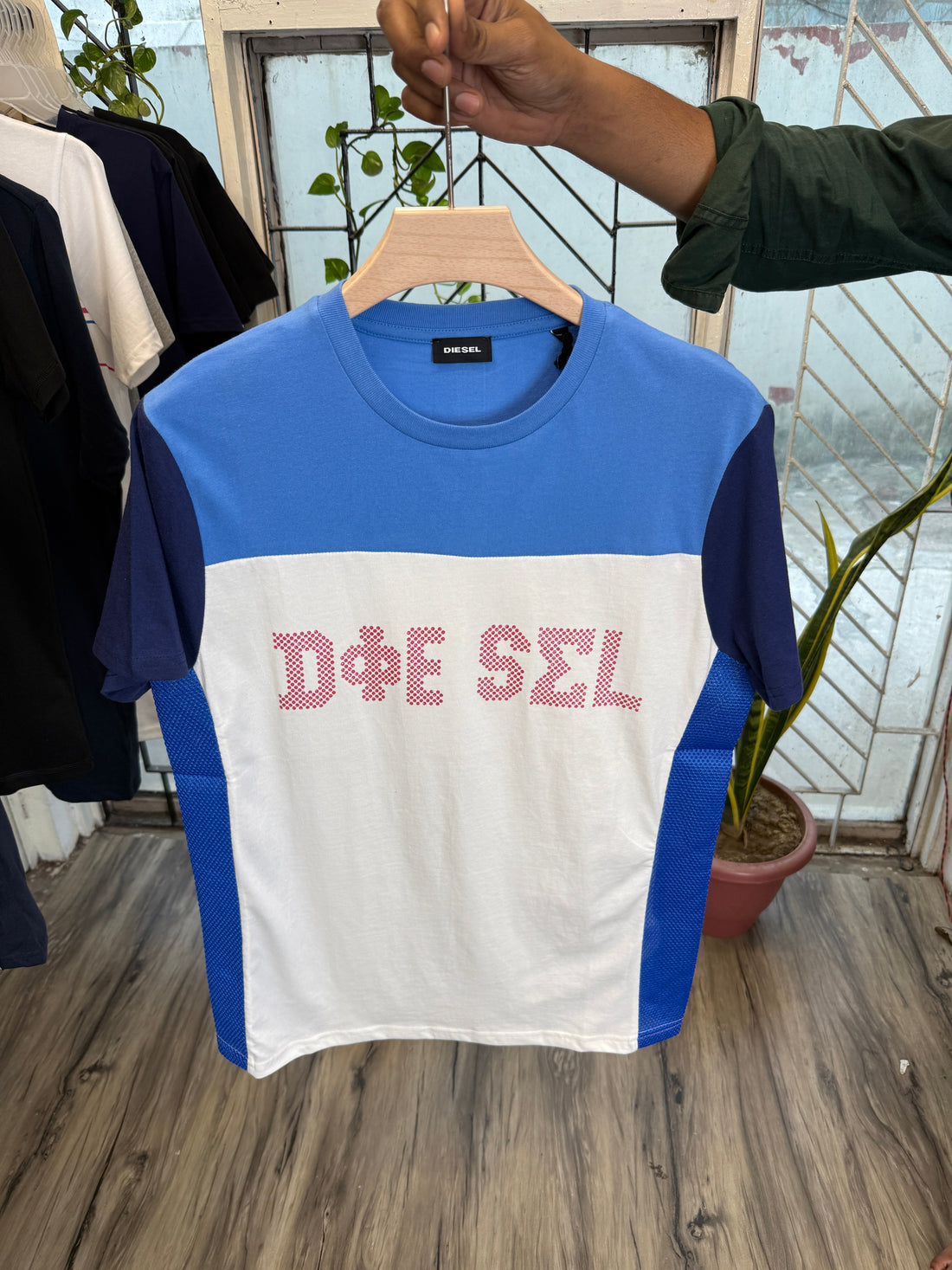 Premium Quality Fit Round Neck T-Shirt – Size 42