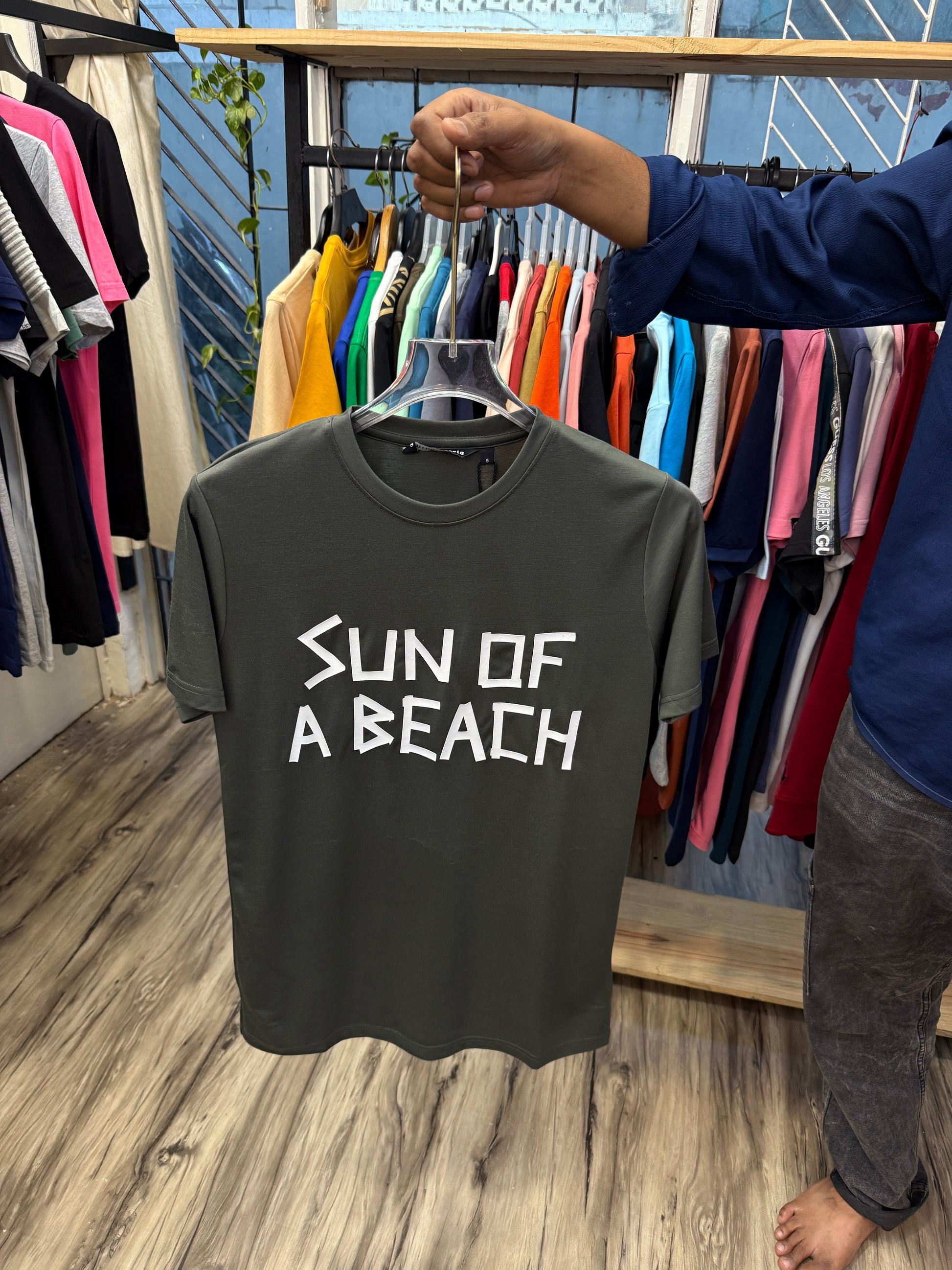 Premium Quality Fit Round Neck T-Shirt – Size 42