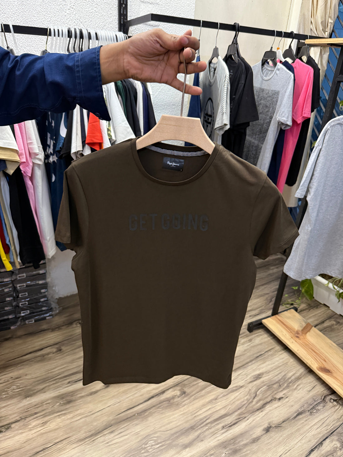 Premium Quality Fit Round Neck T-Shirt – Size 42