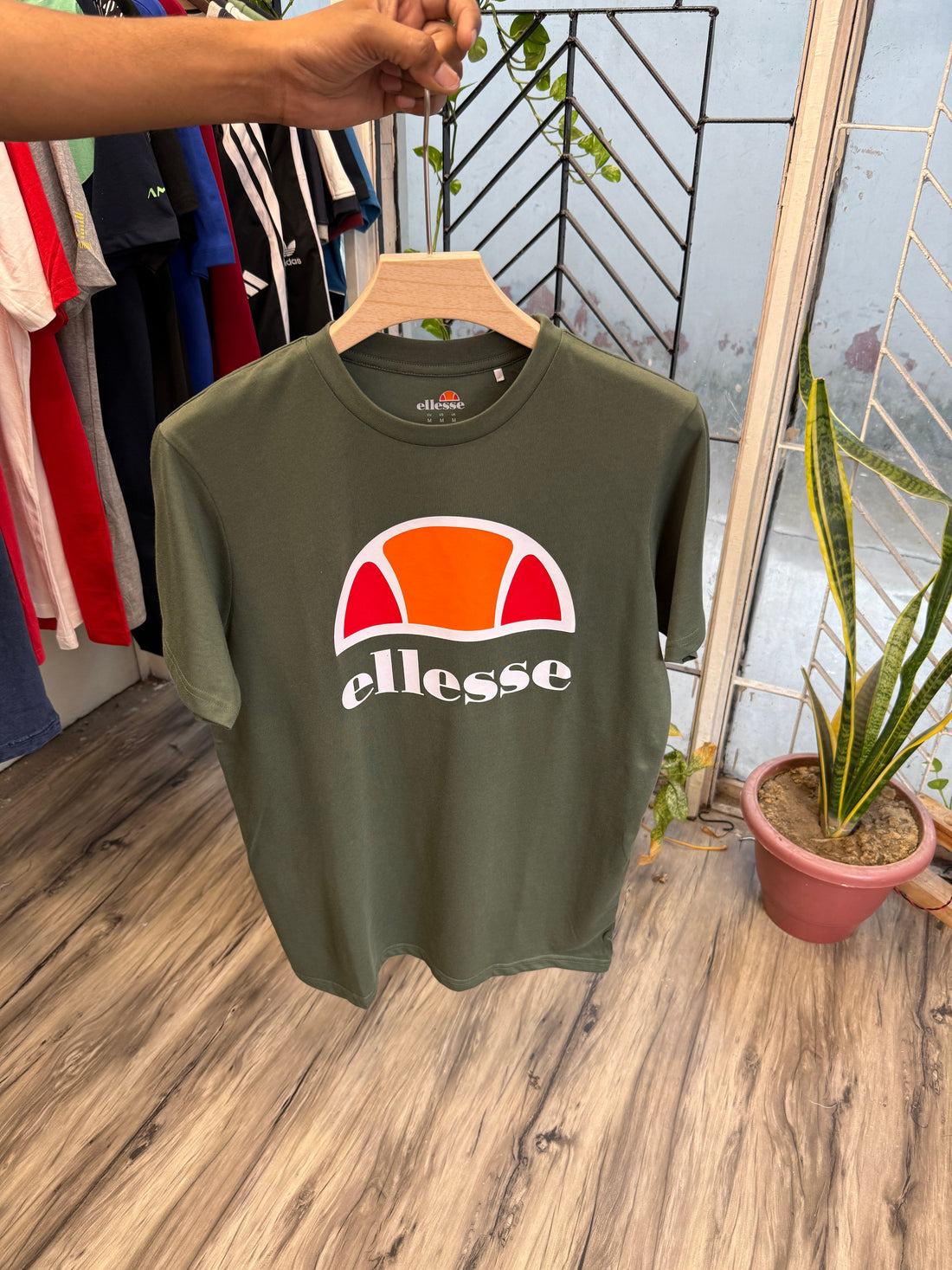 Premium Quality Fit Round Neck T-Shirt – Size 42