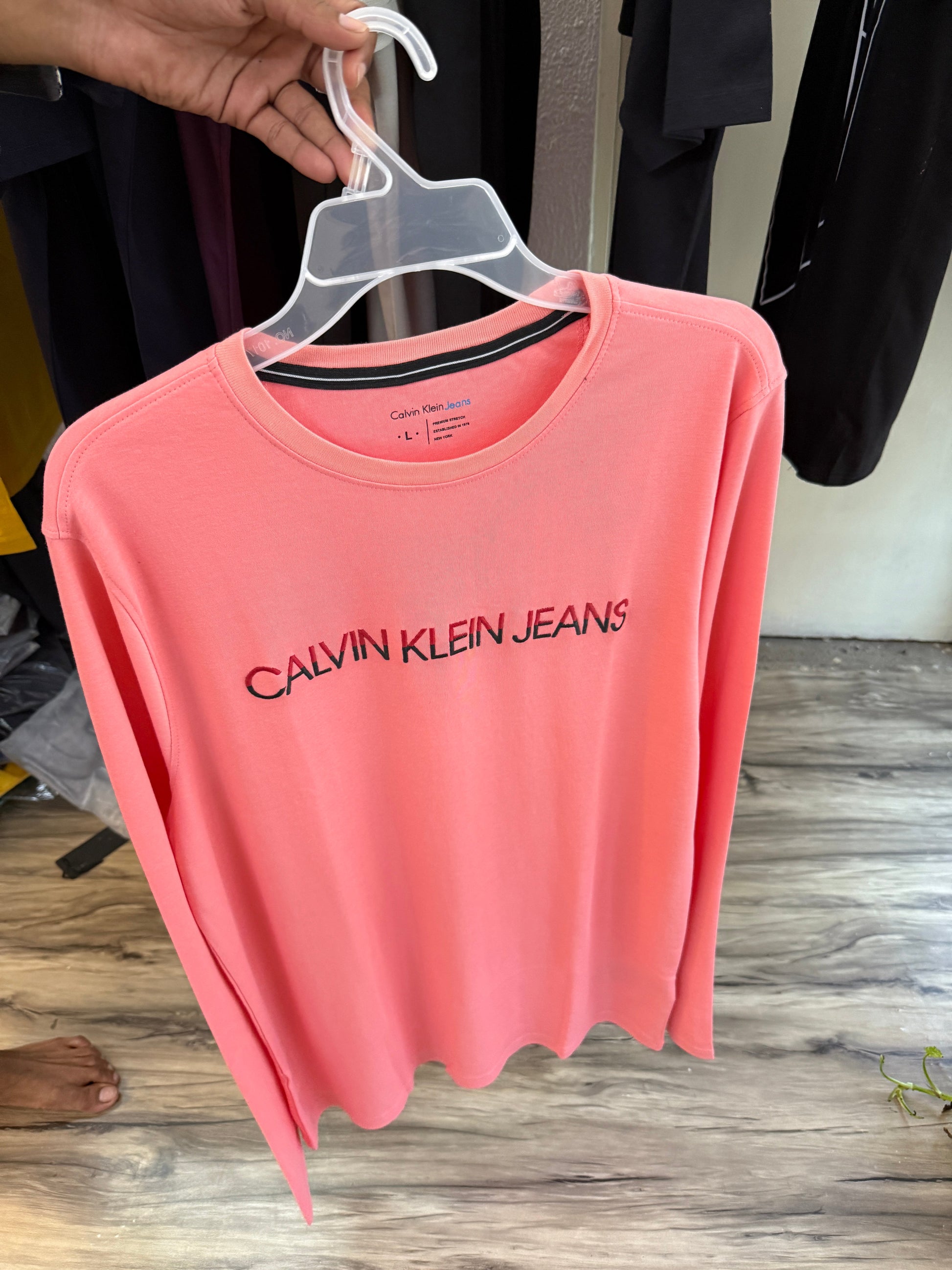 Premium Quality Fit Round Neck T-Shirt – Size 42