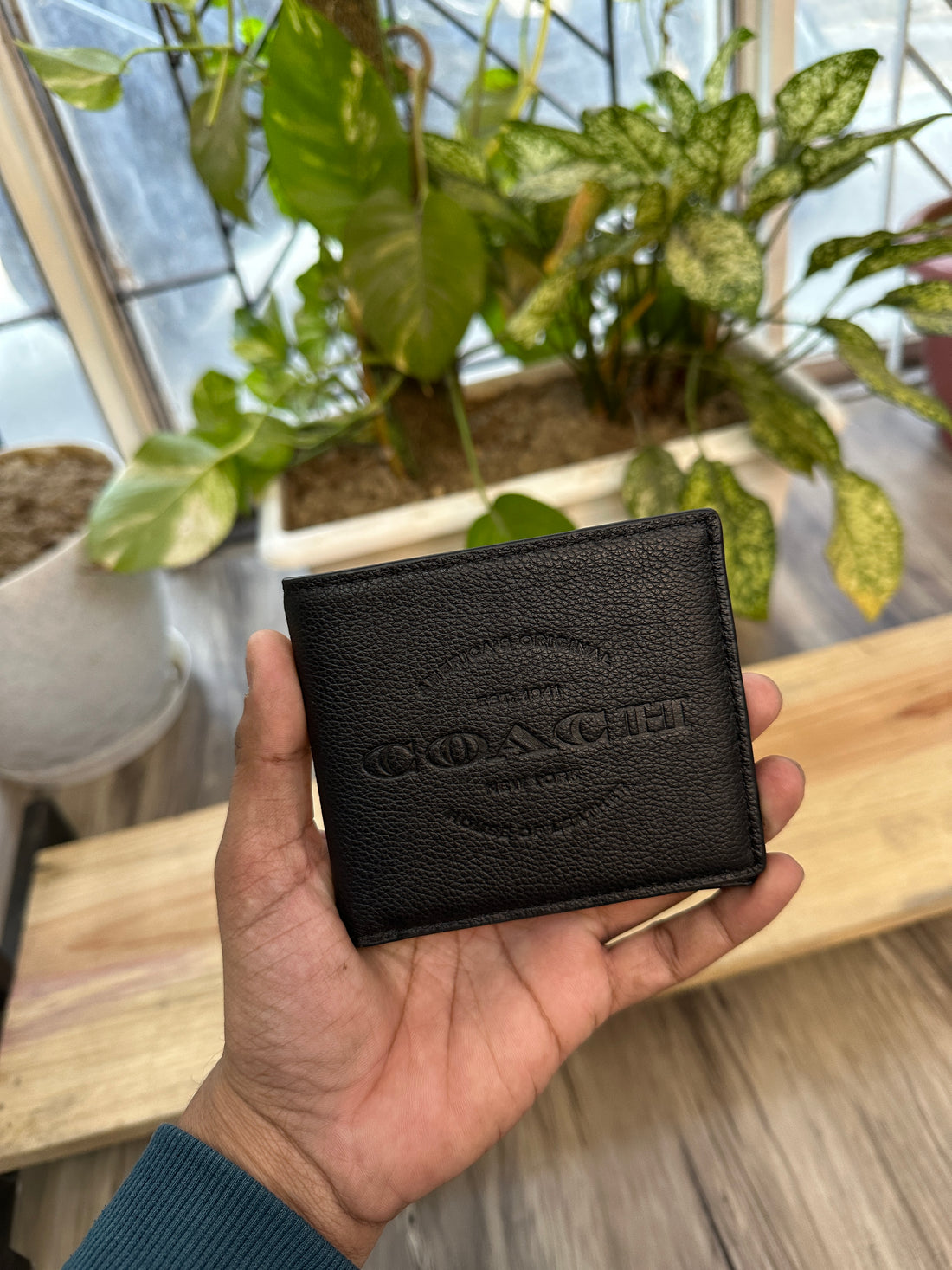 100% Genuine Leather Wallet – Style Meets Functionality