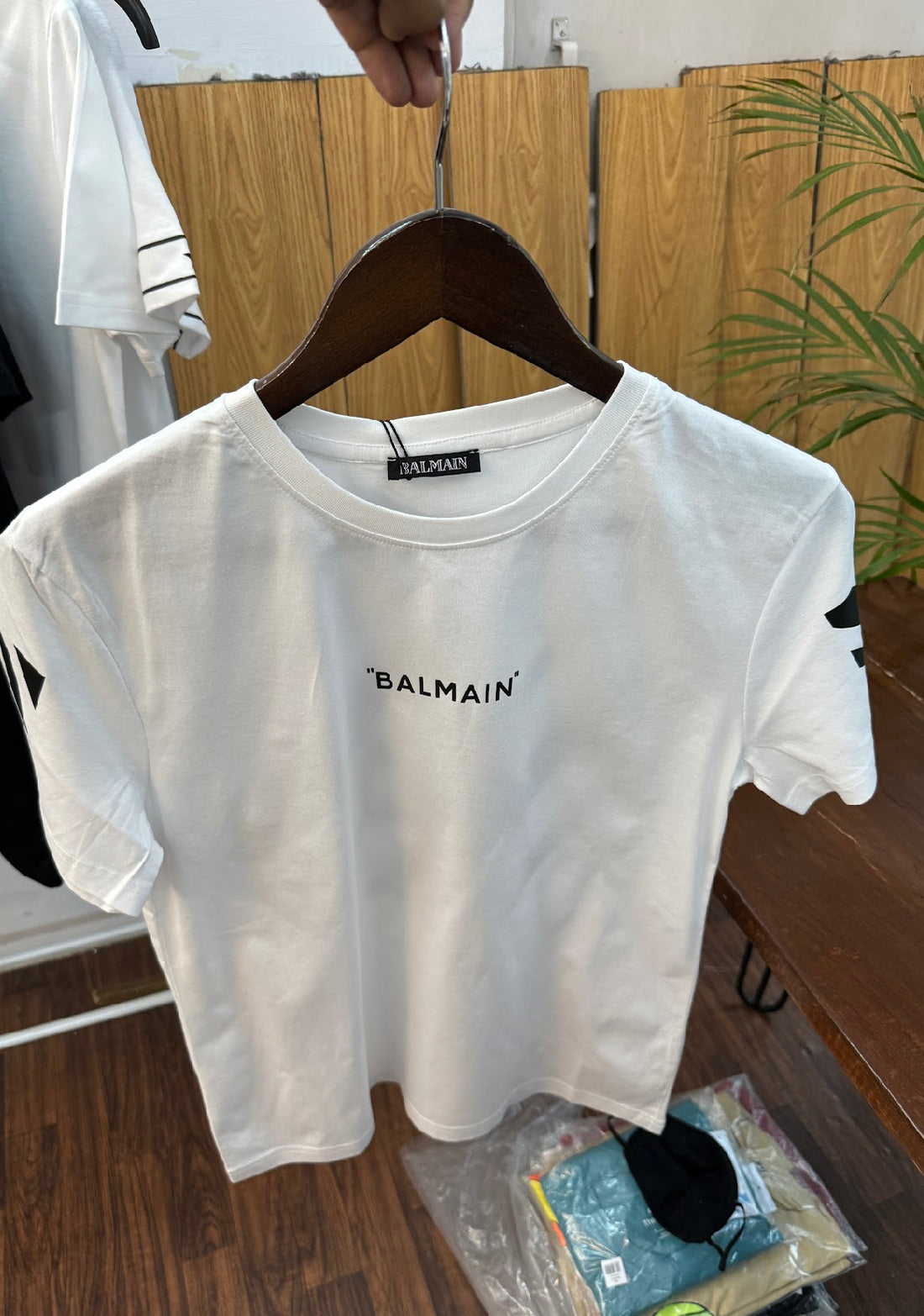 Balmmain Authentic 💯 T-Shirt