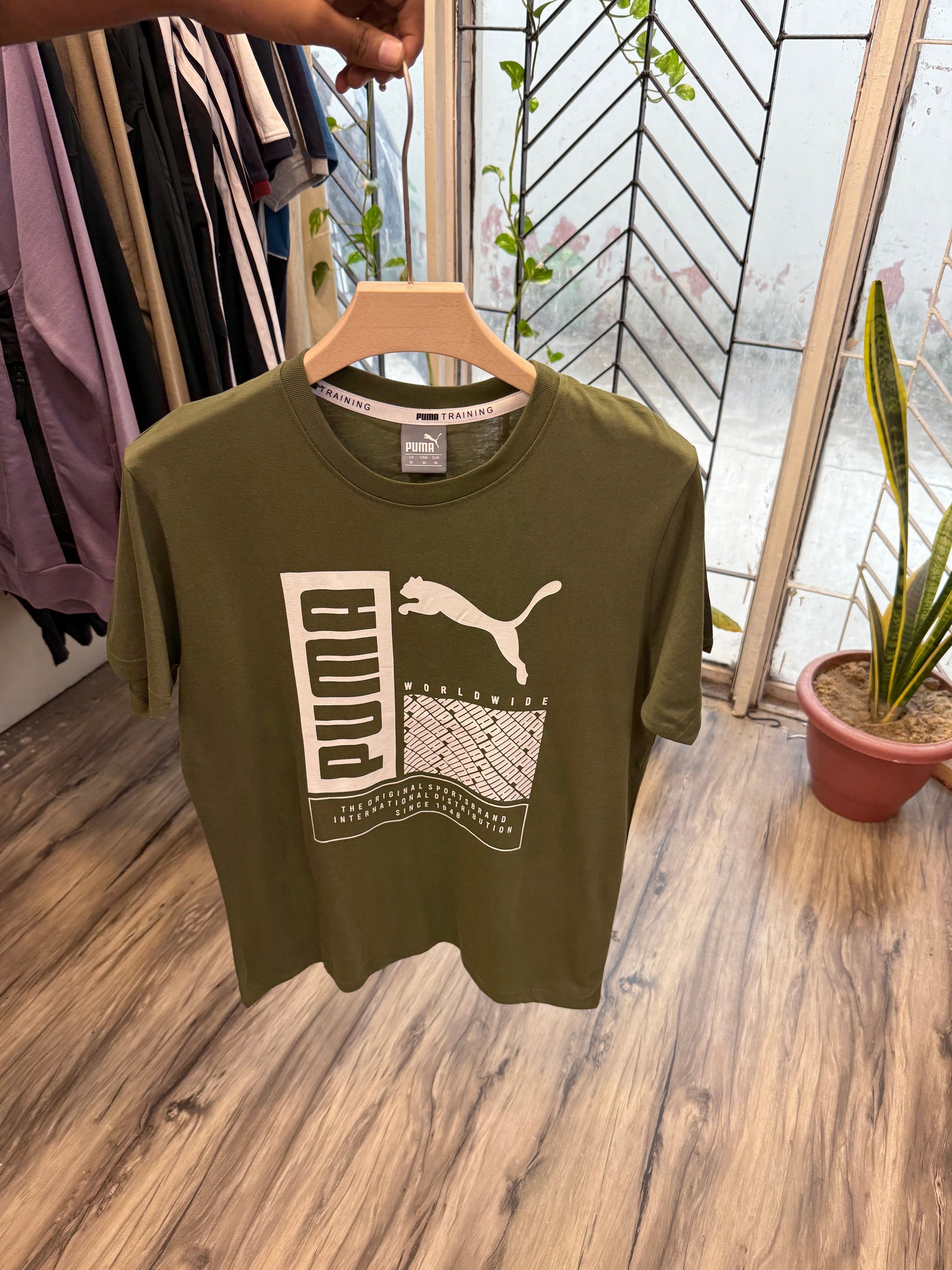Premium Quality Fit Round Neck T-Shirt – Size 42